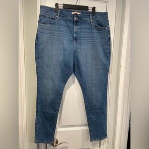 NWT Levi’s Size 20W High Rise Skinny 721 Medium Wash Stretch Classic 5 Pocket